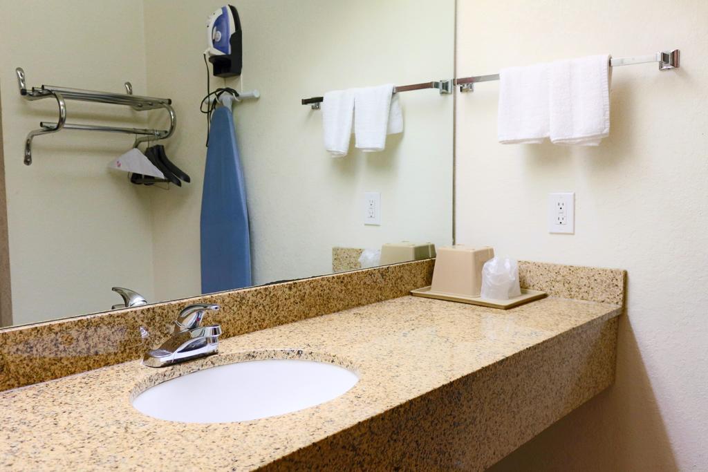 The Symphony Inn & Suites Houston Rom bilde